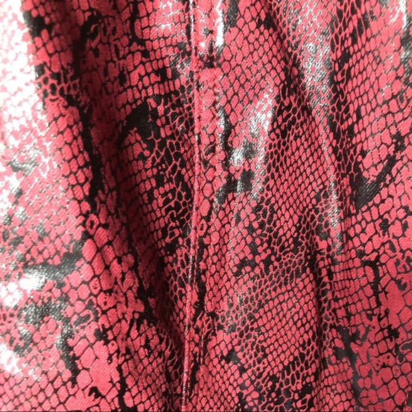 Anthropologie sanctuary Crimson Snakeskin Moto Jacket Sz Medium Gunmetal Zippers - Picture 3 of 16